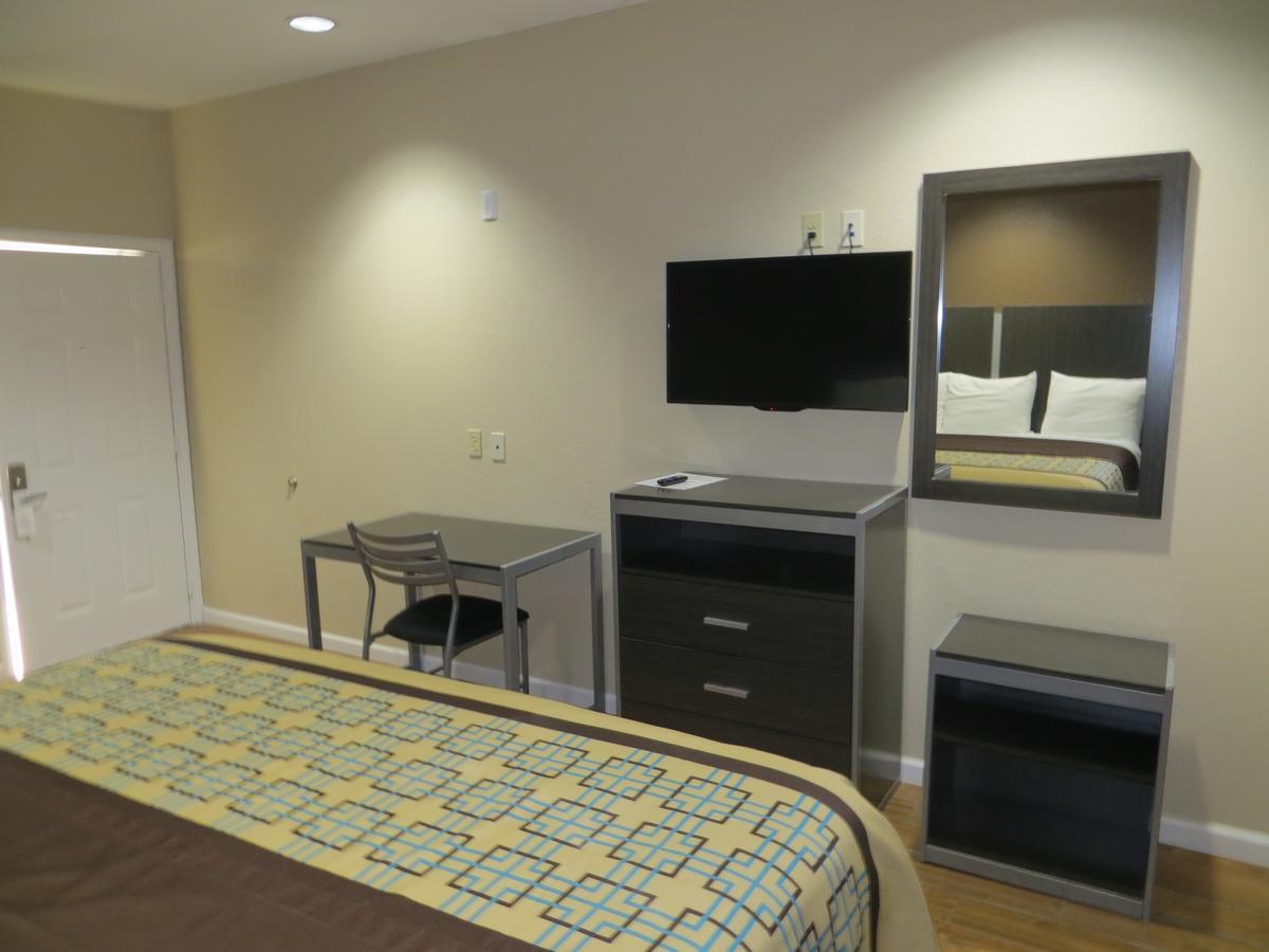 Scottish Inn & Suites בייטאון מראה חיצוני תמונה